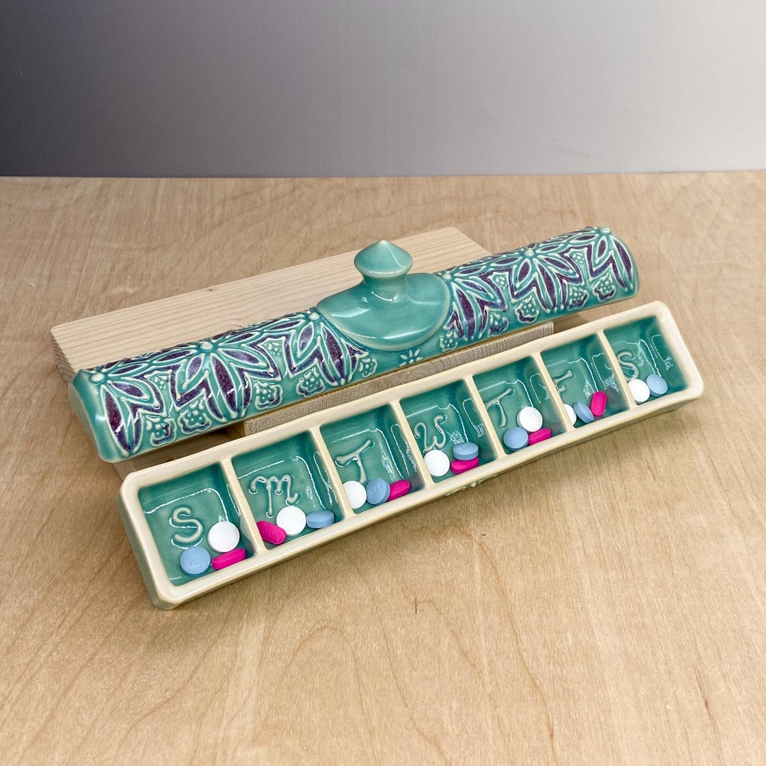 7 Day Pill Box - Ceramic Pill Case - Floral Design - Slip Trailed ...