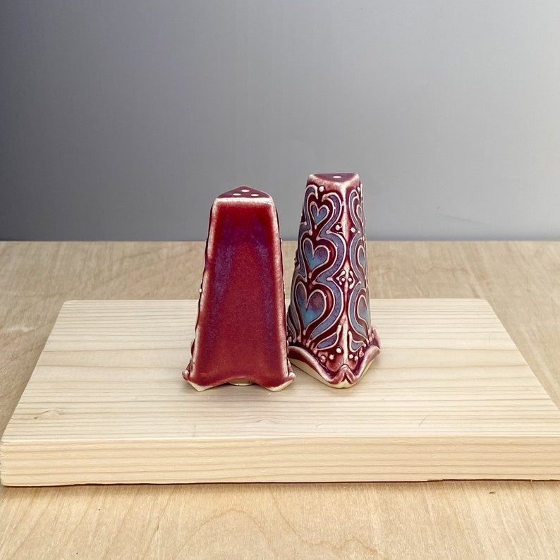Stoneware Salt and Pepper Shaker Set Heart Design Slip Trailed Pottery image 6
