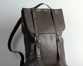 Dove colored middle size leather backpack rucksack / In stock / Dove colored Leather Backpack / Leather Backpack / Laptop bag /