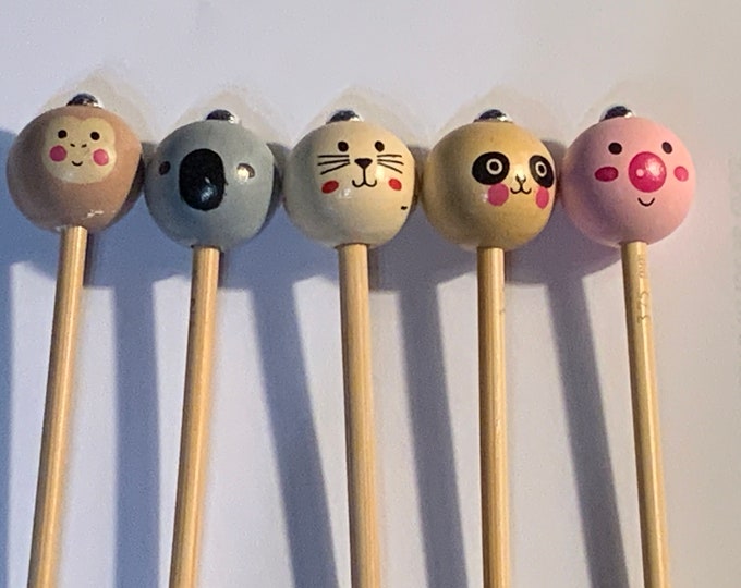 Childrens Knitting Needles Size 4mm 20cm Length Rabbits, Pandas, Monkeys, Pigs and Koalas Perfect First Needles