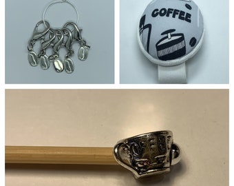 L’ensemble cadeau au crochet Coffee Break comprend un crochet de 15 cm de 4 mm, un coussin d’épingle à poignet et des clips au crochet