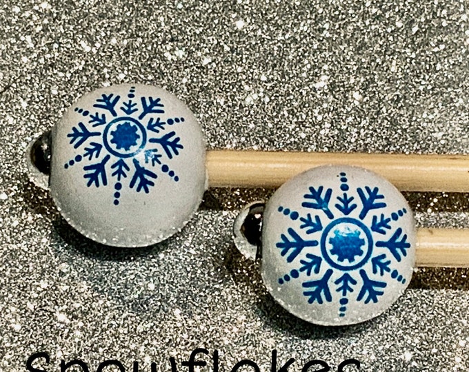 Christmas Snowflakes Knitting Needles and Hooks, handmade to order size 3-5mm