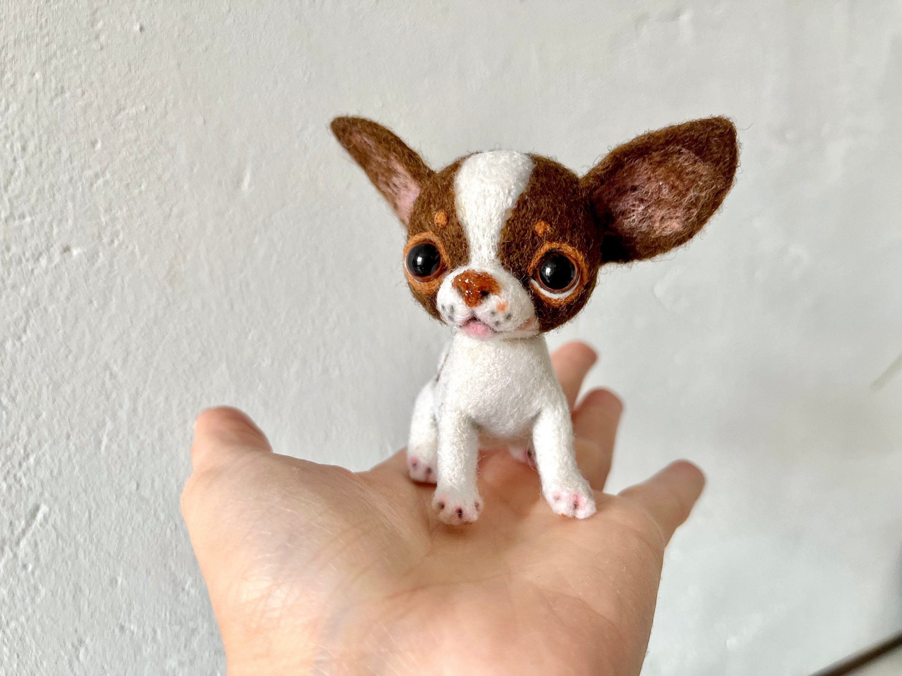 Cachorro chihuahua. Juguete de fieltro. Perro pequeno hecho de fieltro. Lindo animal. Juguete lindo y divertido. Un perrito. Fieltro de lana. Etsy Espana