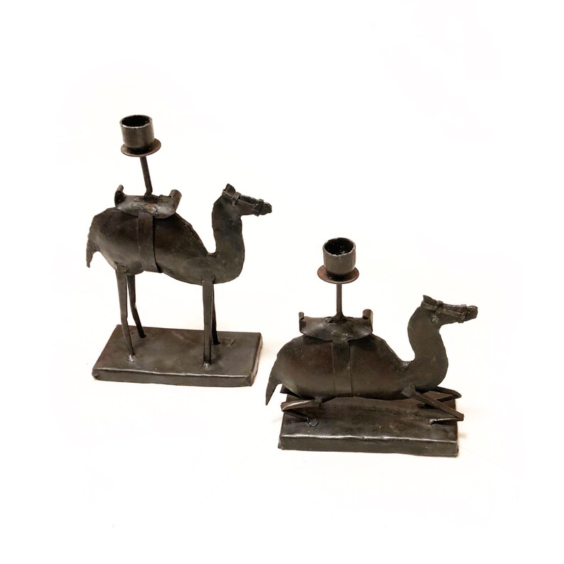 Essay about curled metal 07 image