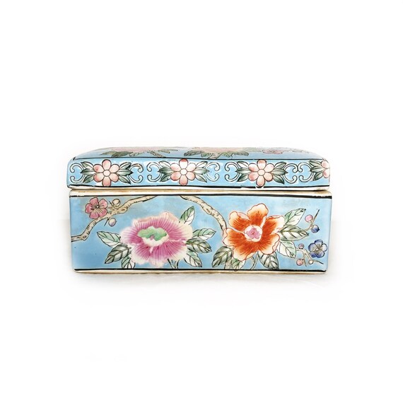 Vintage wedding box antique porcelain lovers keepsake memento jewelry heirloom china