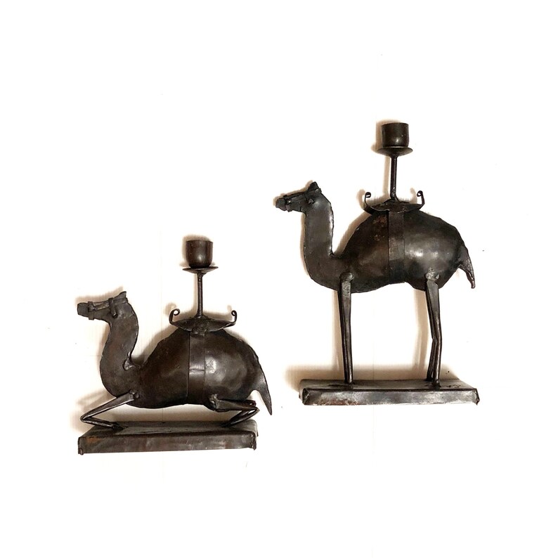 Essay about curled metal 05 picture