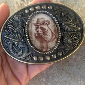 Wasbeer spelende harmonica riemgesp: antiek gouden afwerking, past op 1,5'' band