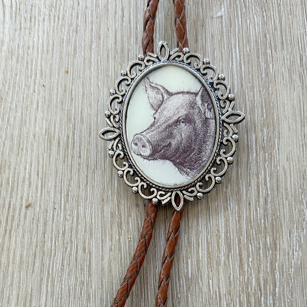 Schwein Bolo Tie - Western Geschenke für Ihn Leder Cowboy Krawatte Accessoires Herren Halskette Tier Lariat Schwein Bauernhof Nase Portrait Bola Silber Enden