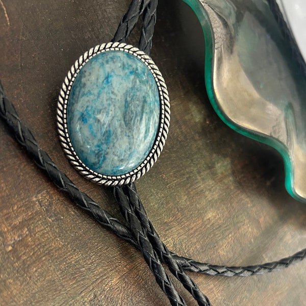 Blue Onyx Bolo Tie : Leather Cord Cowboy Necktie