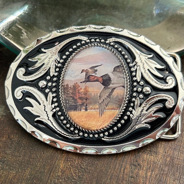 Flying Duck Belt Buckle - Western Style Beautiful Silver Buckle Gifts for Him Leather Hunting Hunter Vintage Style Wedding Mens Rodeo Dog