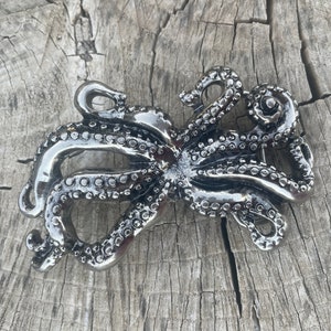 Beautiful Intricate Silver Octopus Tentacle Belt Buckle - Cephalopod Nautical Fish Ocean Kraken Sea Creature Dark Silver Ocean Lover Save