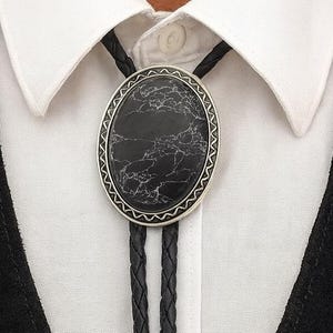 Southwestern Black Stone Bolokrawatte : Silberfarbene Cowboy-Krawatte, Lederband