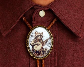 バンジョー・ラクーン・ボロタイ：ウエスタンレザーネクタイ、カントリーミュージックギフト