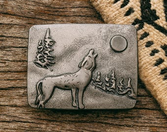 Lone Wolf Moon Night Sky 1980s Vintage Belt Buckle - Etsy display picture 3