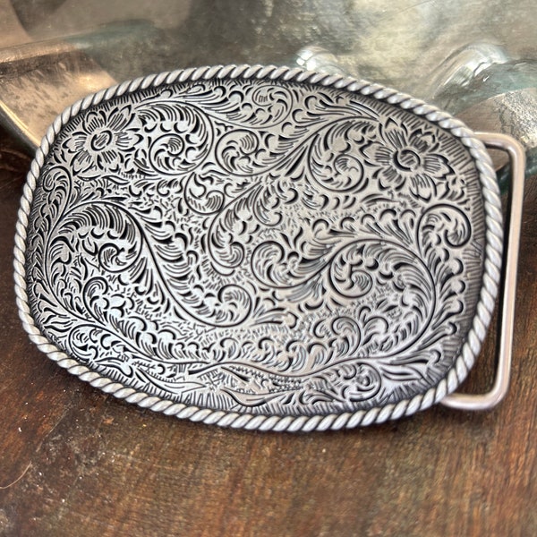 Engraved Silver Belt Buckle - Rope Border - Western Style  for Cowboy Cowgirl - Horse Show - Rodeo Trophy - Pewter Oval