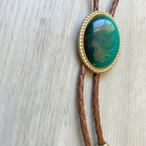 Vintage Gold Plated Bolo Tie – ZA Greenstone Pendant, Genuine Leather Cord, Adjustable Slide, 39 Inch