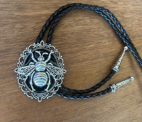 New Trendy Bolo Tie Popular Western Rodeo Cowboy Leather Dance Necktie Western Necklace Costume Accessories For Men And Women