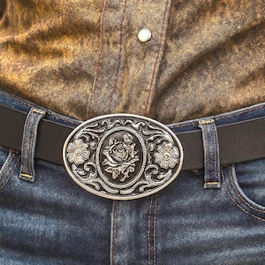 Fibbia per cintura con cammeo a rosa nera: fibbia floreale da cowgirl western