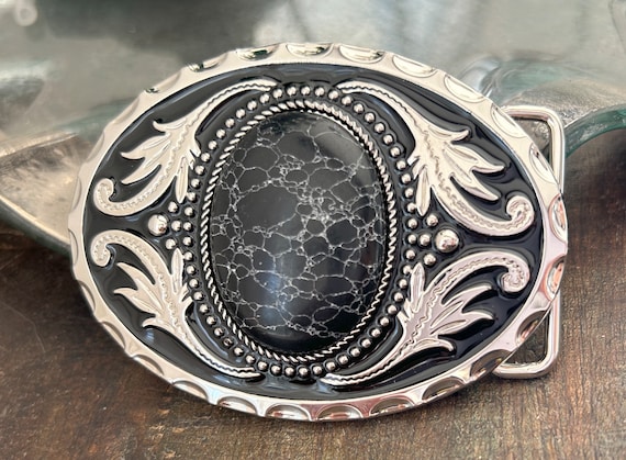 2トーンメタルウェスタンスタイル装飾楕円形フェイスレディースバングルカフウォッチ USAGI ONLINE限定カラーセットアップ対応オブジェクトフレア