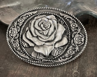 Western Silver Rose Belt Buckle - Engraved - Cowgirl -  Gift idea for women her - Girls - Flower Floral Gold - Trophy Barrel Racing