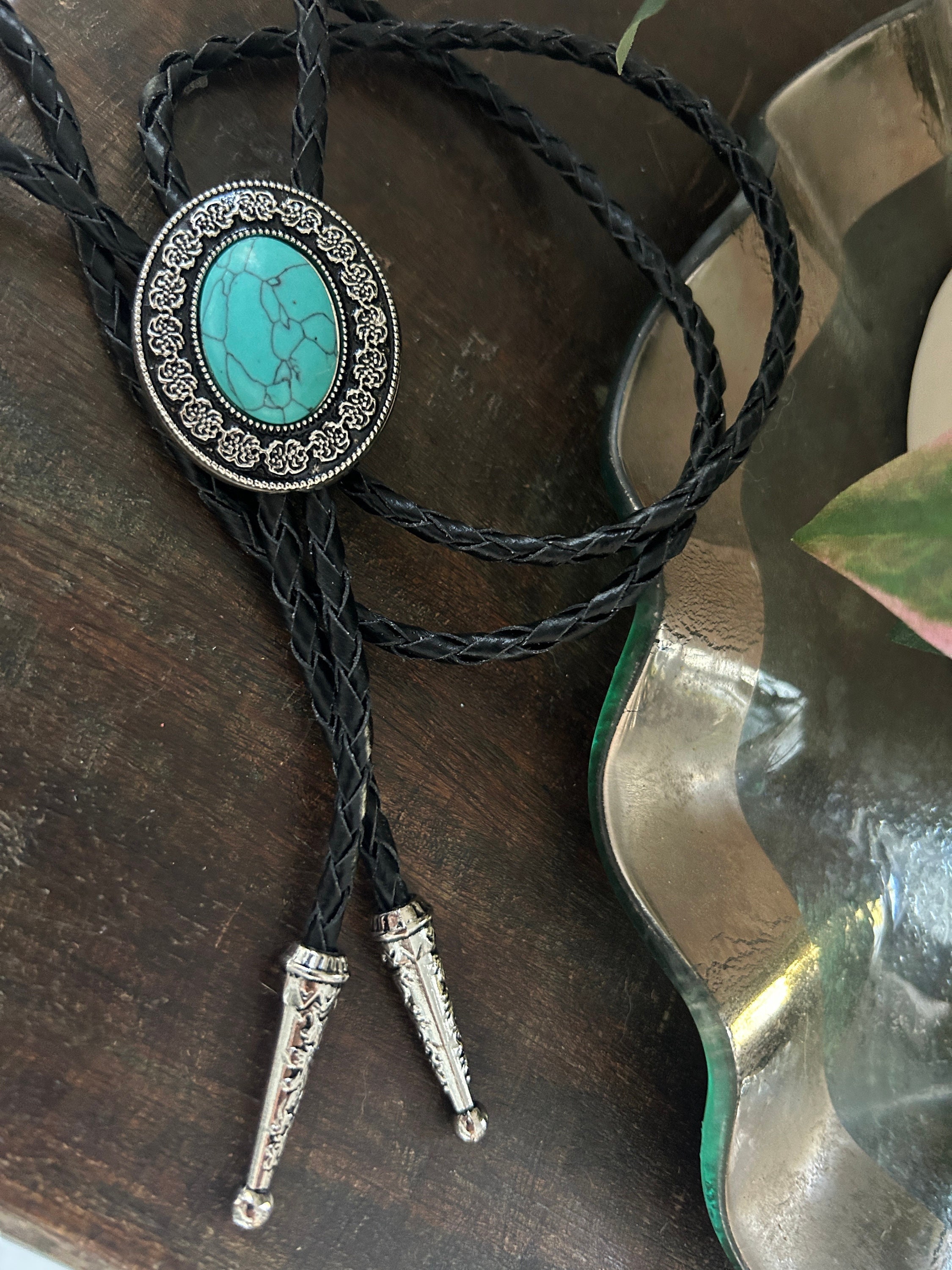 Stunning Black Vein Turquoise Bolo Tie - Gifts for Him