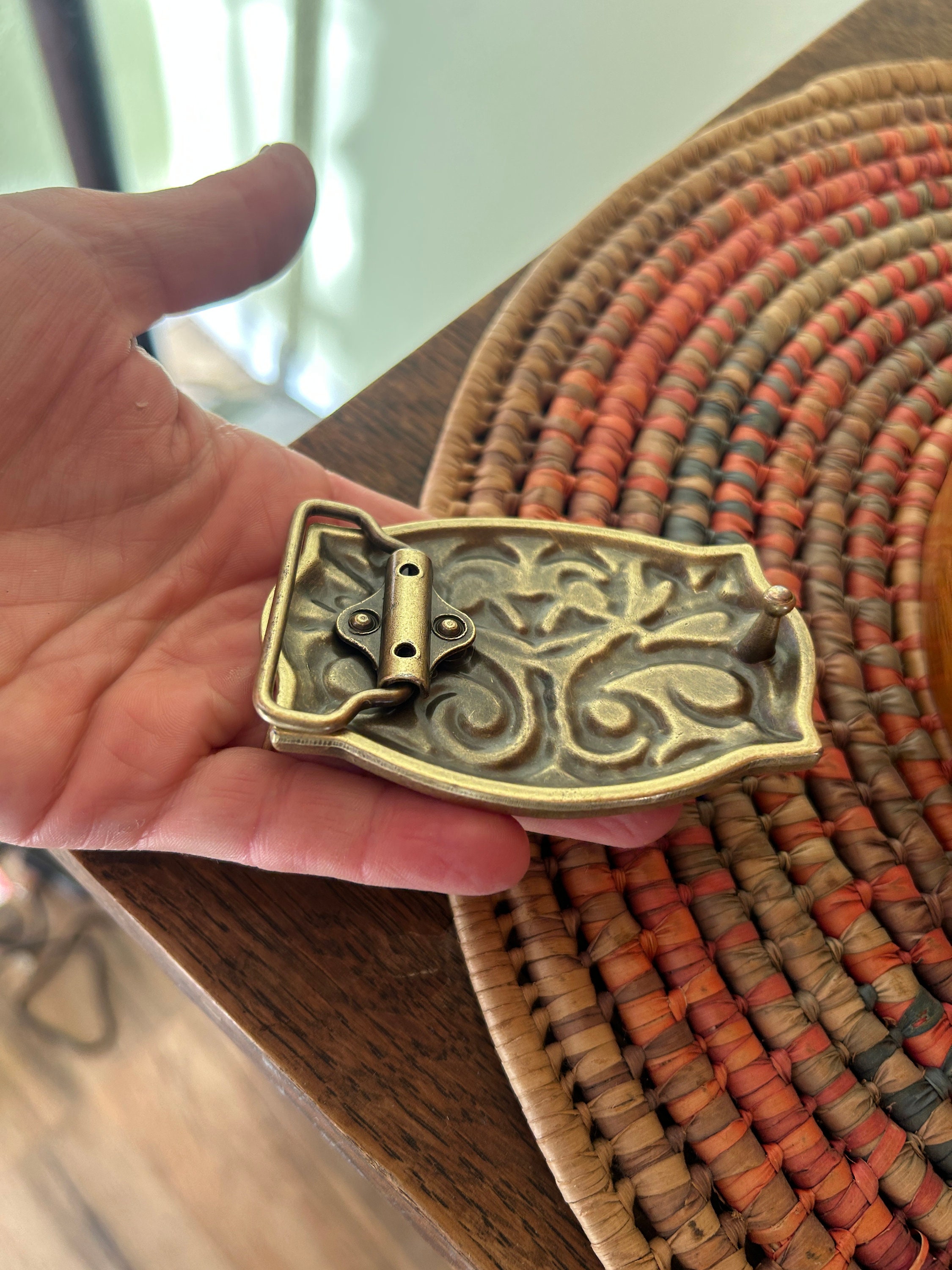 Handmade Artisan Design Brass Cutout Flower Belt Buckle HA0064 MOEB Copper Rose Flower Engraved Belt Buckle Fits 1-1  main image 3