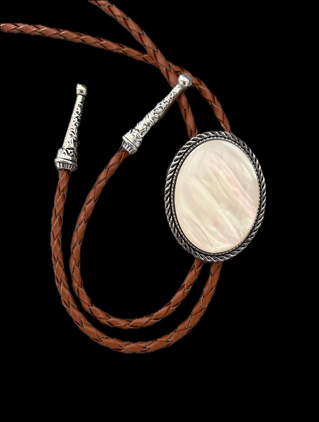 GelConnie Bolo Tie Da Uomo E Donna In Pelle Intrecciata - Cravatta Western Cowboy Fatta A Mano Con Punte In Metallo - Collana Unisex Perfetta Per Matrimoni E Feste A Tema