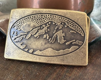 Vintage Handmade Brass Mountain Belt Buckle - Art - Brutalist Modern 70s - Pine Tree Sunset Moon - Colorado California Yosemite Sky Camping