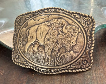 Boucle de ceinture de buffle gravée en laiton - Tête de taureau sud-ouest - Tête de cornes de Yellowstone - Bison - Cowboy en corde - Cuir indien Navajo