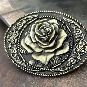 Western Bronze Color Rose Belt Buckle - Engraved - Cowgirl -  Gift idea for women her - Girls - Flower Floral Gold - Trophy Barrel Racing