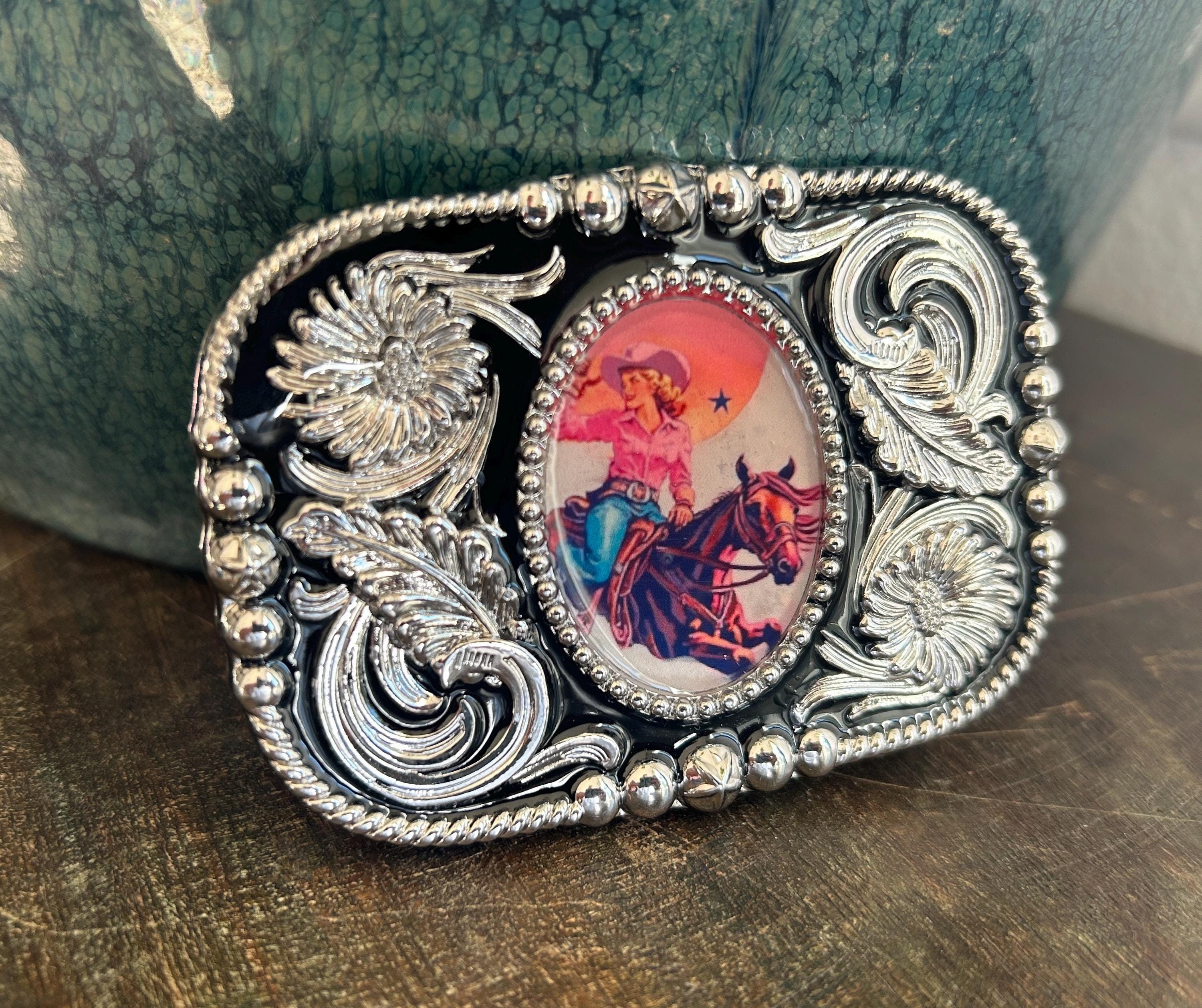 Pink Cowgirl Belt Buckle - Western Style Beautiful Silver Buckle Gifts for Him Leather Barrel Racing Quarter Horse Vintage Trophy Rodeo