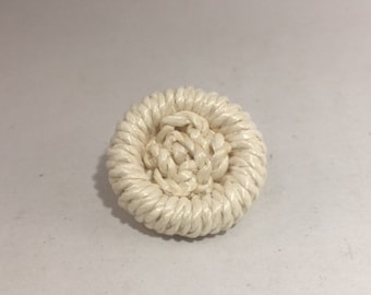CURLY RAFIA BUTTONS F6