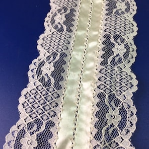 IVORY LACE SATIN Band Trim Vintage S1