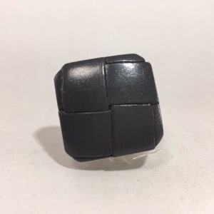 SQUARE WEAVE LEATHER Grey & Black Buttons  E2