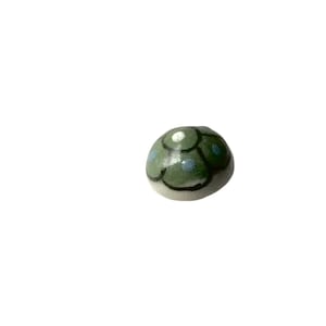 CERAMIC DOME FLOWER Hand Painted Button    D7