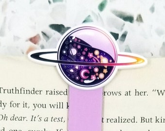 Magnetiskt bokmärke för planeten Saturnus, lila, rymdgåvor för vuxna, galaxbokmärke för bästa vän, häxig mors dag-present till bokälskare, söt