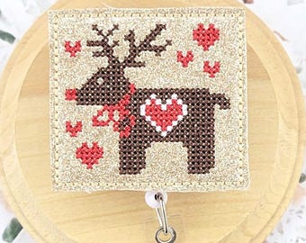 Nordic reindeer Christmas badge reel belt clip, cute Christmas gifts for coworkers, Xmas badge clip for nurses, holiday badge holder for her