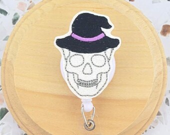 Porta credenciales con calavera de bruja para técnicos de rayos X, accesorios espeluznantes para enfermeras, artículos esenciales de Halloween para enfermeras, regalos de Halloween para enfermeras de urgencias, porta credenciales de Halloween para neurología