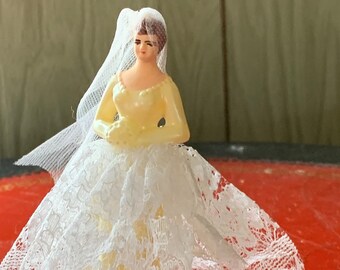 Retro Wedding Cake Topper Ceramic with Decorative Base / Unique Vintage Cake Topper