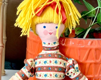 Retro-Stoffpuppe, blondes Haar, Kattun-Kleid, 50 cm