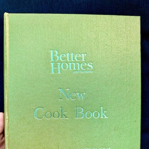 Better Homes New Cook Book Gold Binder 1962 Souvenir Edition Printing / Vintage Better Homes Cookbook Classic in Very Good Condition