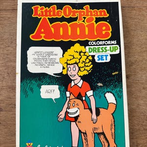 1977 Little Orphan Annie Colorforms ensemble de déguisement dans sa boîte d&#39;origine