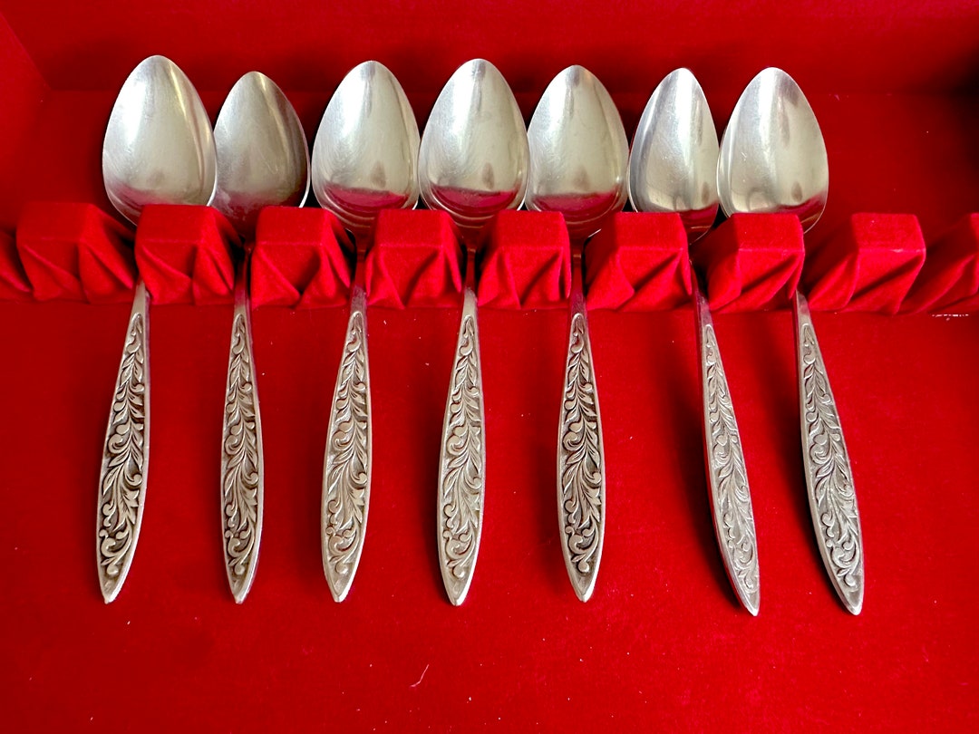 Vintage Floral Tablespoons, Set of 4 / Stainless Steel Japan Ivy Lace