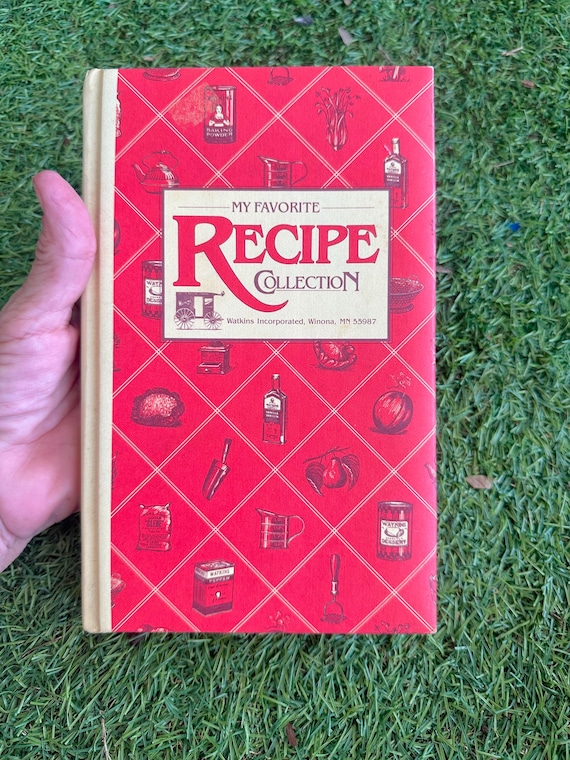 1982 Watkins Recipe Keeper