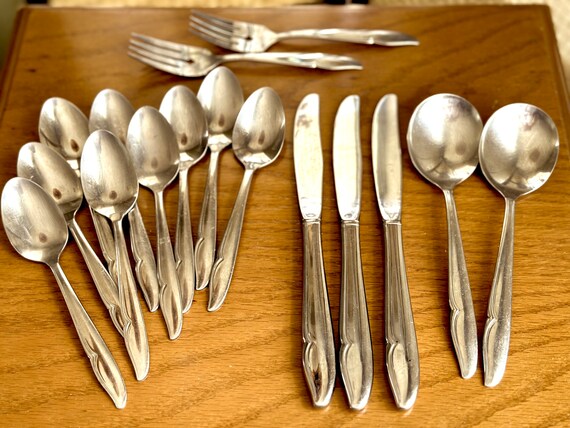 Oneidacraft Deluxe Stainless 