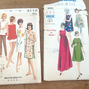 Pode incluir: Dois envelopes de padrões de costura vintage. O padrão Butterick apresenta ilustrações de mulheres em várias roupas, incluindo um design de maternidade. O padrão Vogue inclui ilustrações de vestidos. Ambos são da década de 1960.