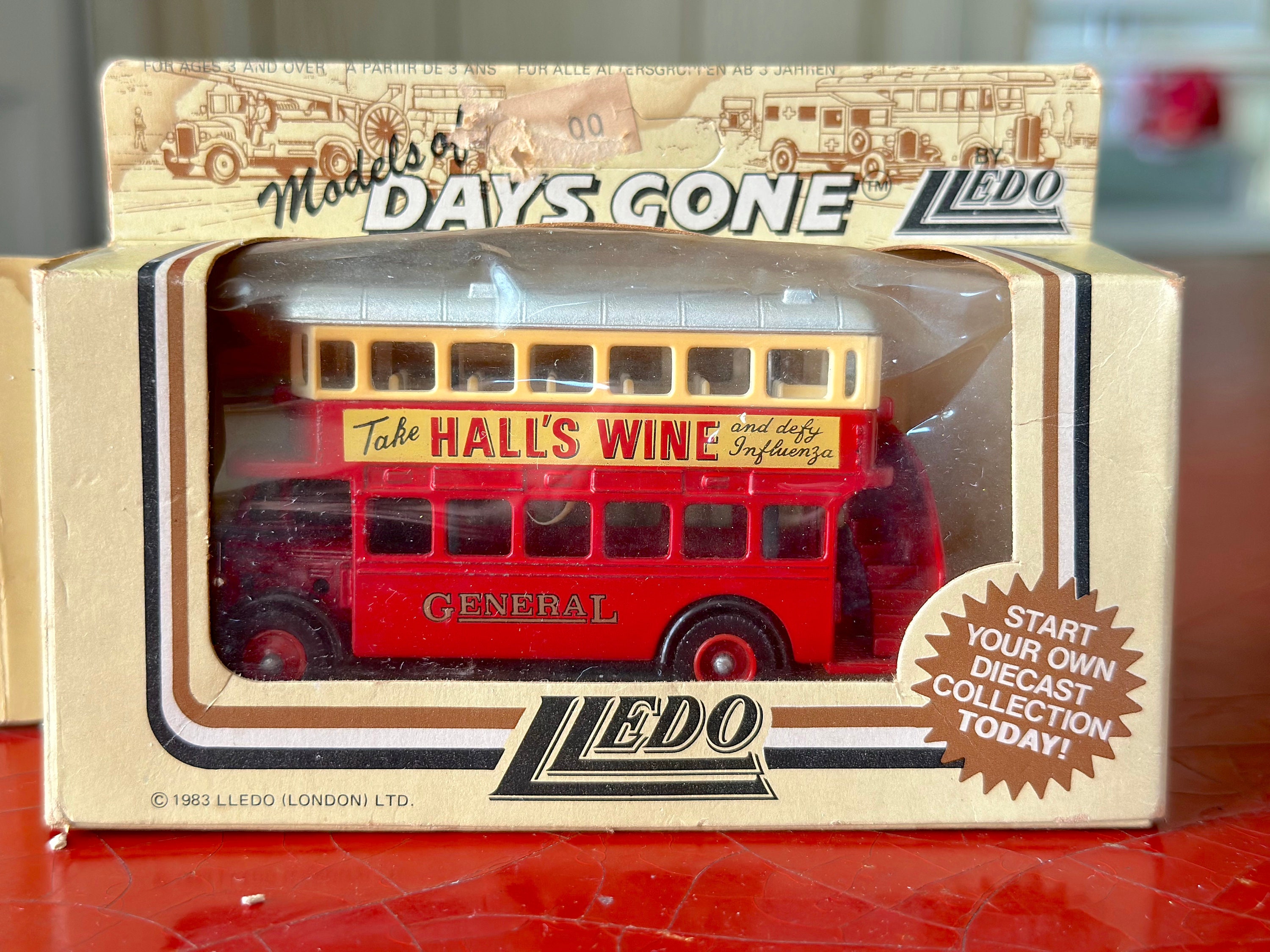 Vintage Lledo London Double Decker Bus Made in England Days Gone Die Cast 