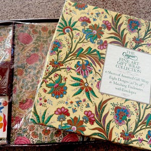 Folhas de embrulho para presente vintage sortidas da Caspari / Coleção de embrulhos para presente de belas artes parcialmente usada / Folhas de 20"