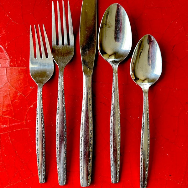 Luxury Stainless IS Taiwan Silverware / Five-Piece Place Settings or Forks or Spoon Sets