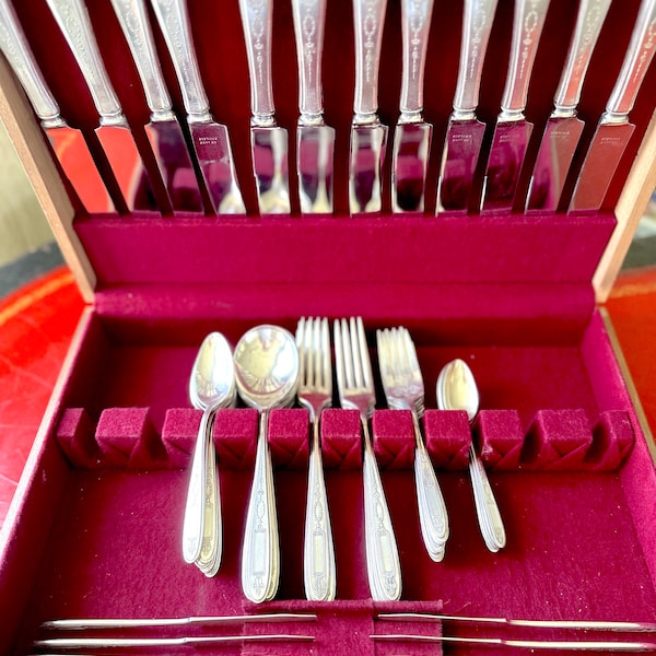 Antique Grosvenor Community Plate Set with Storage Chest / 1920s Silver Plate Complete Set for 8 Plus Extra (65 Pieces)